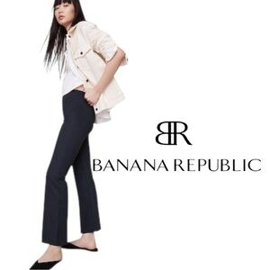 Banana Republic Women’s CROP FLARE EVERYWHERE PONTE PULL-ON PANT Navy #761469 M